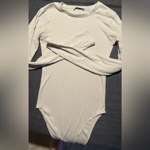 Zara Crew Neck Long Sleeve Bodysuit in Light Beige